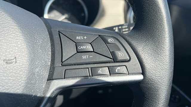 Nissan Micra 1.0 IG-T 92 Tekna 5dr CVT