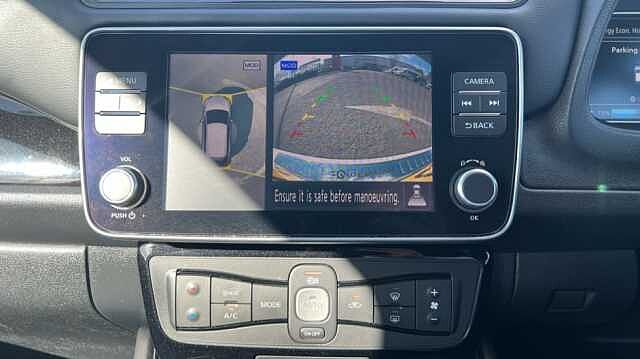 Nissan LEAF 110kW N-Connecta 39kWh 5dr Auto