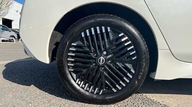Nissan LEAF 110kW N-Connecta 39kWh 5dr Auto