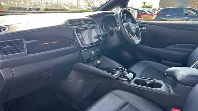 Nissan LEAF 110kW N-Connecta 39kWh 5dr Auto