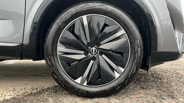 Nissan Qashqai 1.3 DiG-T MH Tekna 5dr