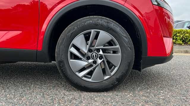 Nissan Qashqai 1.3 DiG-T MH Acenta Premium 5dr