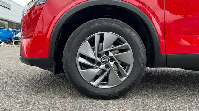 Nissan Qashqai 1.3 DiG-T MH Acenta Premium 5dr