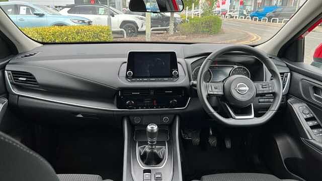 Nissan Qashqai 1.3 DiG-T MH Acenta Premium 5dr